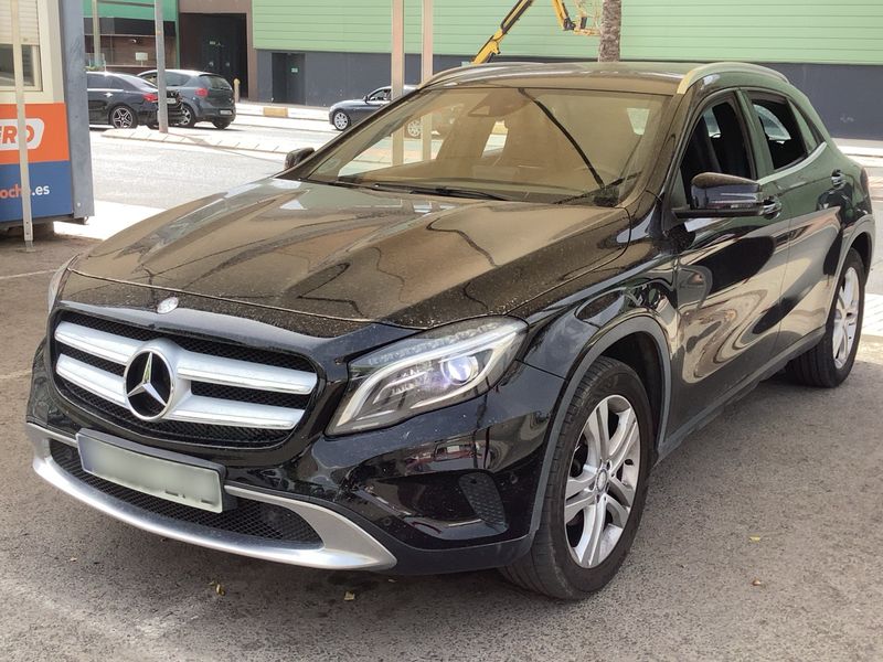 Mercedes-Benz GLA-Klasse GLA 200 d — 1/8
