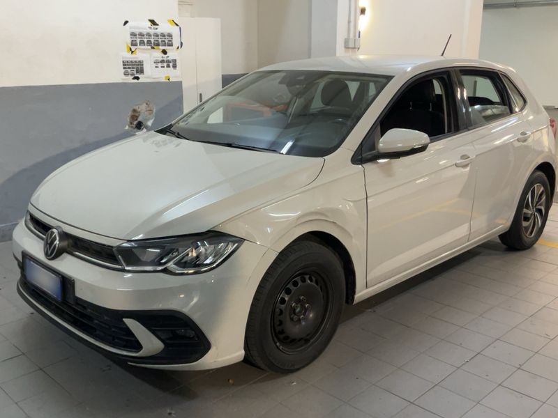 Volkswagen Polo 1.0 TSI — 1/8