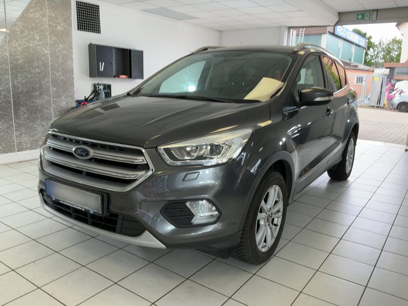 Ford Kuga 1.5 EcoBoost — 1/8