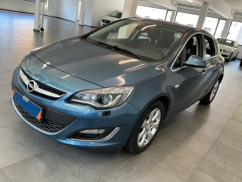 Opel Astra 1.7 CDTI — 1/8