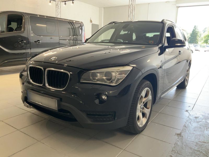 BMW X1 xDrive 18d — 1/8