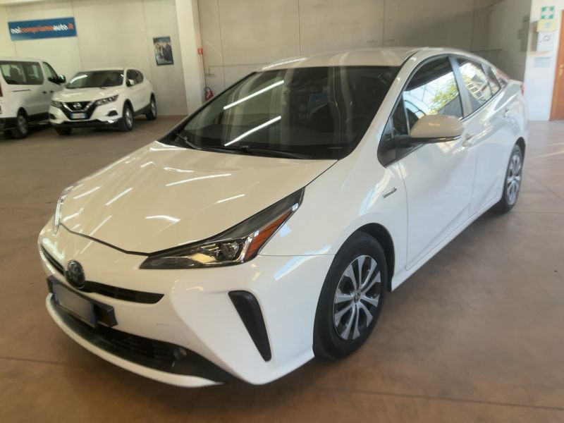 Toyota Prius 1.8 — фото 1