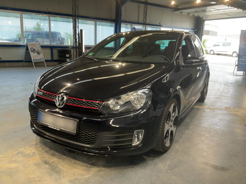Volkswagen Golf VI 2.0 TSI — 1/8