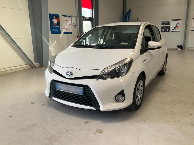 Toyota Yaris 1.5 Hybrid — 1/8