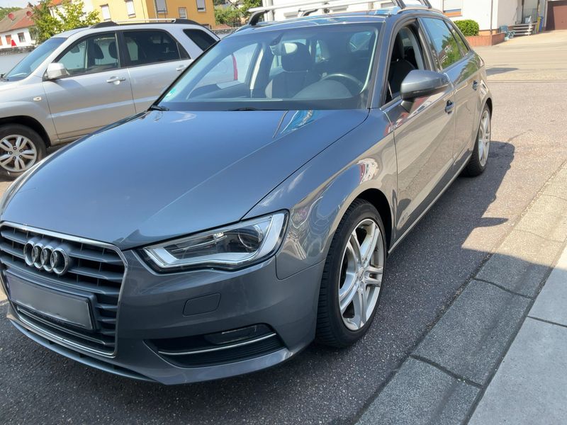Audi A3 Sportback 2.0 TDI — 1/8