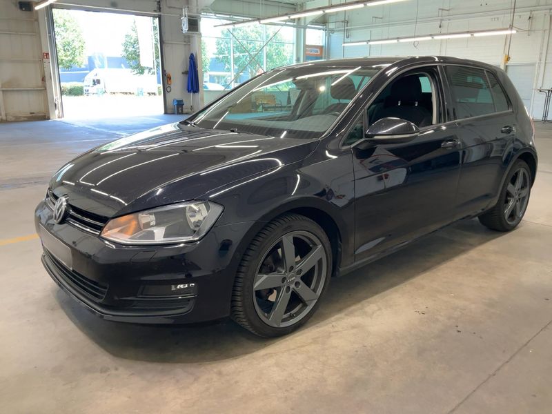 Volkswagen Golf VII 1.2 TSI — 1/8