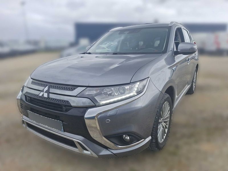 Mitsubishi Outlander 2.4 PHEV — 1/8