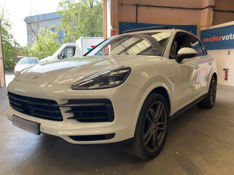 Porsche Cayenne E-Hybrid — 1/8