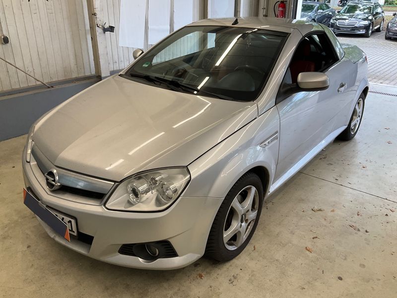 Opel Tigra 1.4 — 1/8