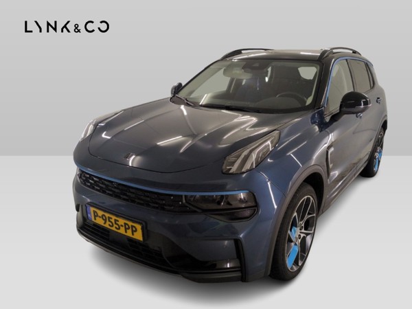 Lynk & co 01 — 1/8
