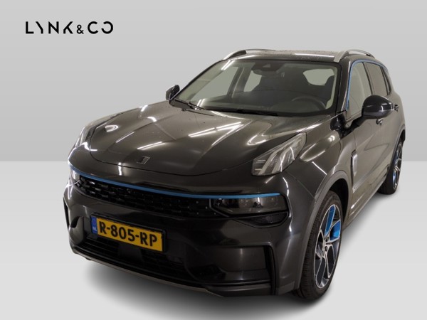Lynk & co 01 — 1/8