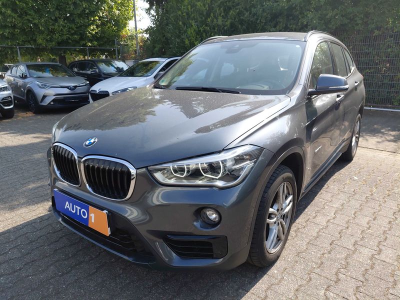 BMW X1 sDrive 18i — 1/8