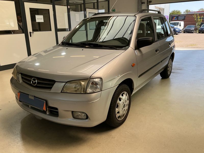 Mazda Demio 1.5 — 1/8