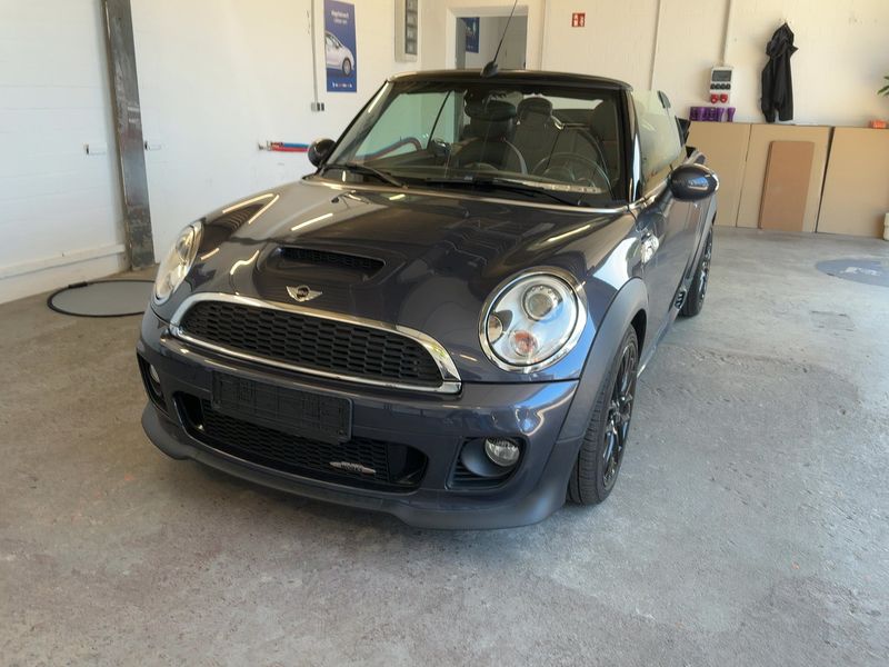 MINI Cabrio John Cooper Works — 1/8