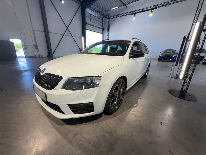 Skoda Octavia 2.0 TDI — 1/8