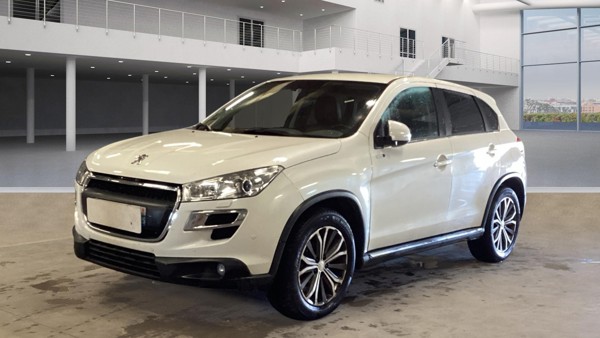 Peugeot 4008 Style — 1/8