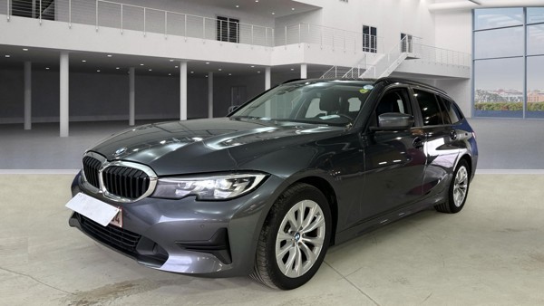 BMW TOURING Lounge — 1/8