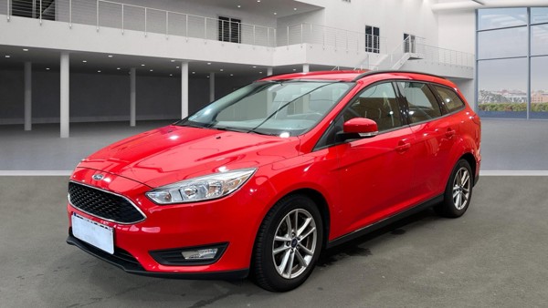 Ford Focus Executive — 1/8