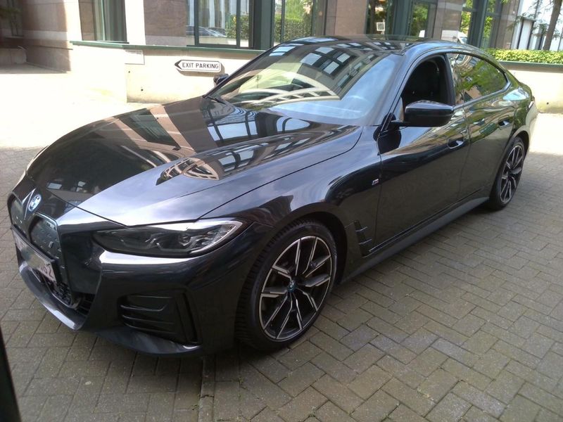 BMW i4 eDrive40 Gran Coupe — фото 1