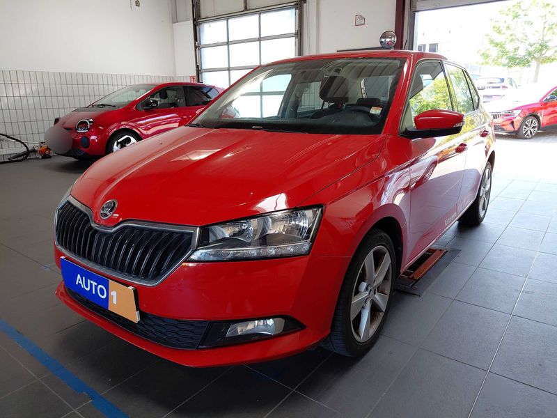 Skoda Fabia 1.0 MPI — 1/8