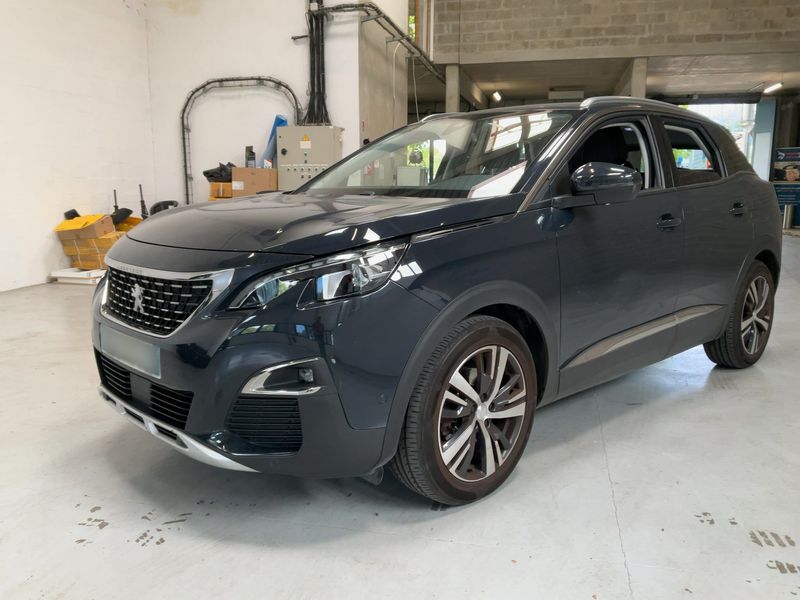 Peugeot 3008 1.5 Blue-HDi — 1/8