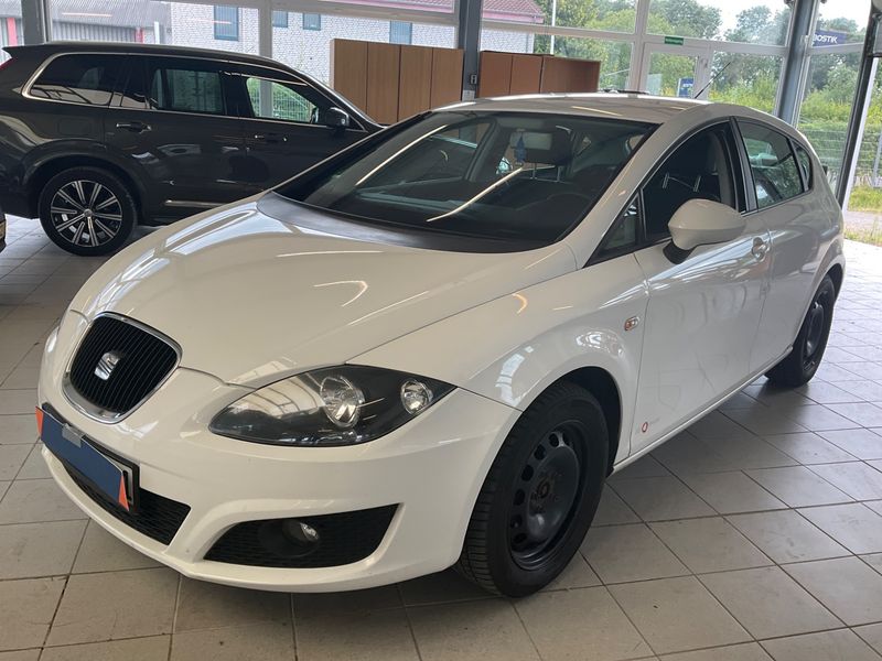 Seat Leon 1.6 TDI — 1/8