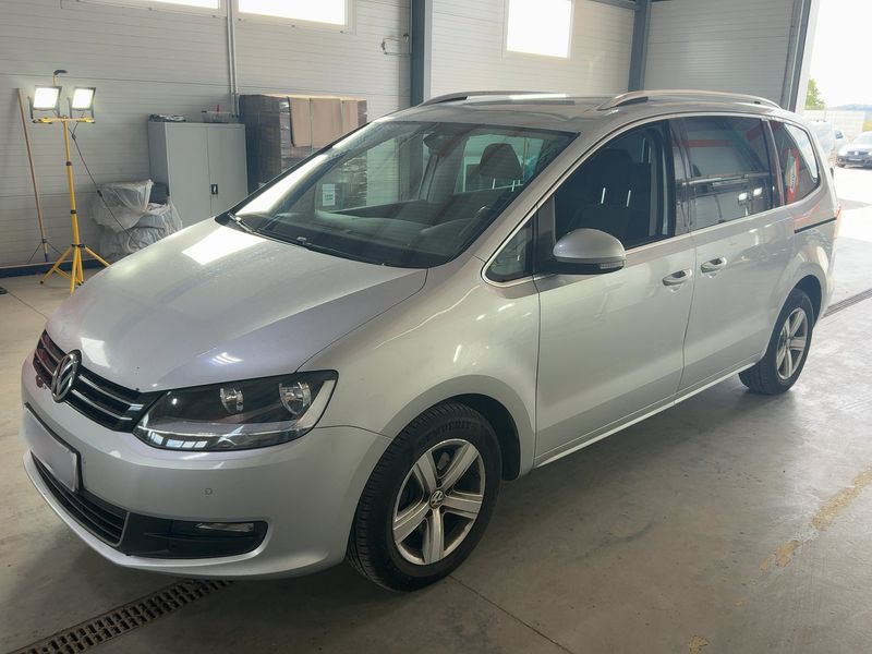 Volkswagen Sharan 2.0 TDI — 1/8