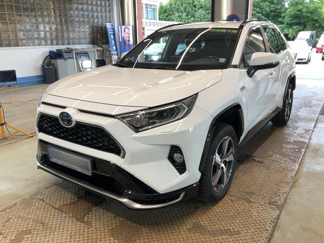 Toyota RAV 4 2.5 Hybrid — 1/8