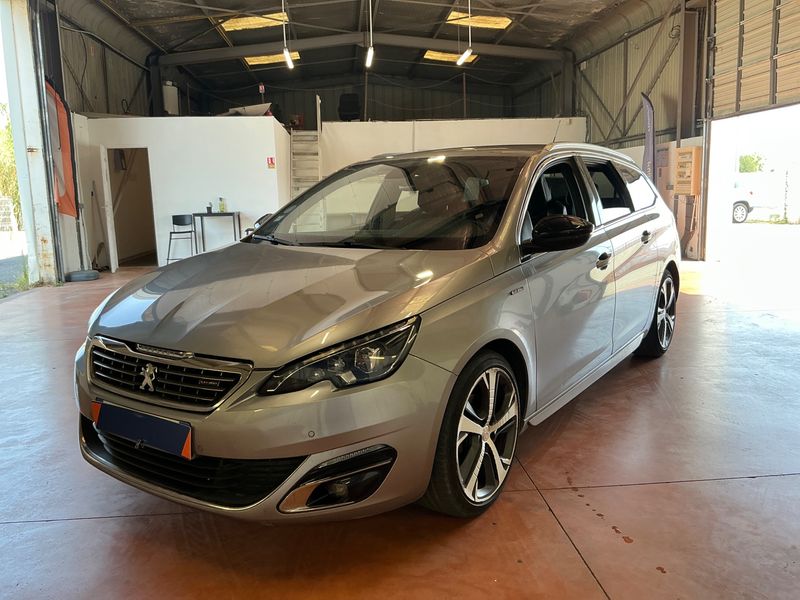Peugeot 308 1.2 e-THP — фото 1