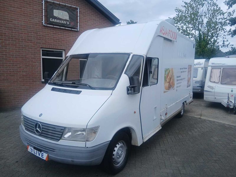 Mercedes-Benz Sprinter 308 D — 1/8