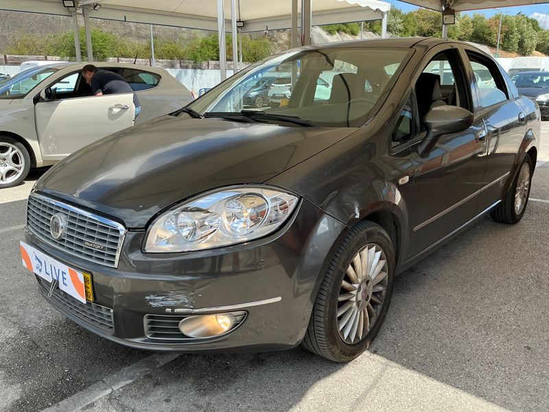 Fiat Linea 1.3 JTD — 1/8