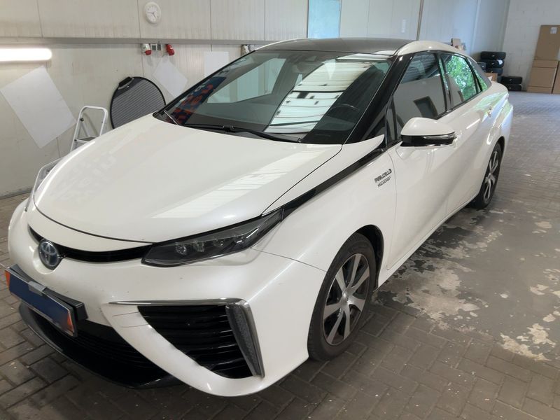 Toyota Mirai electric drive 113 kW — фото 1