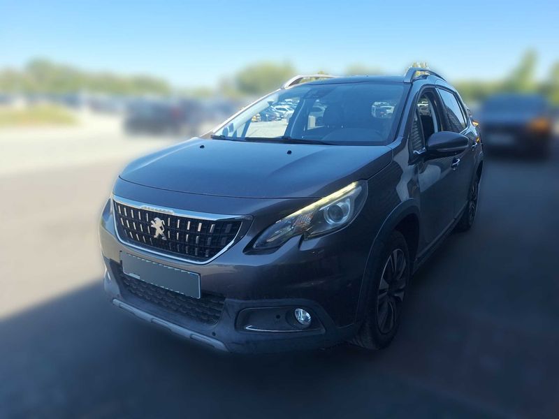 Peugeot 2008 1.2 PureTech — 1/8