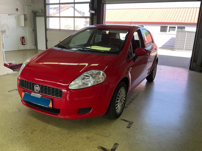 Fiat Grande Punto 1.4 — 1/8