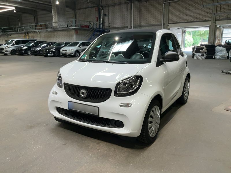 Smart fortwo 1.0 — фото 1