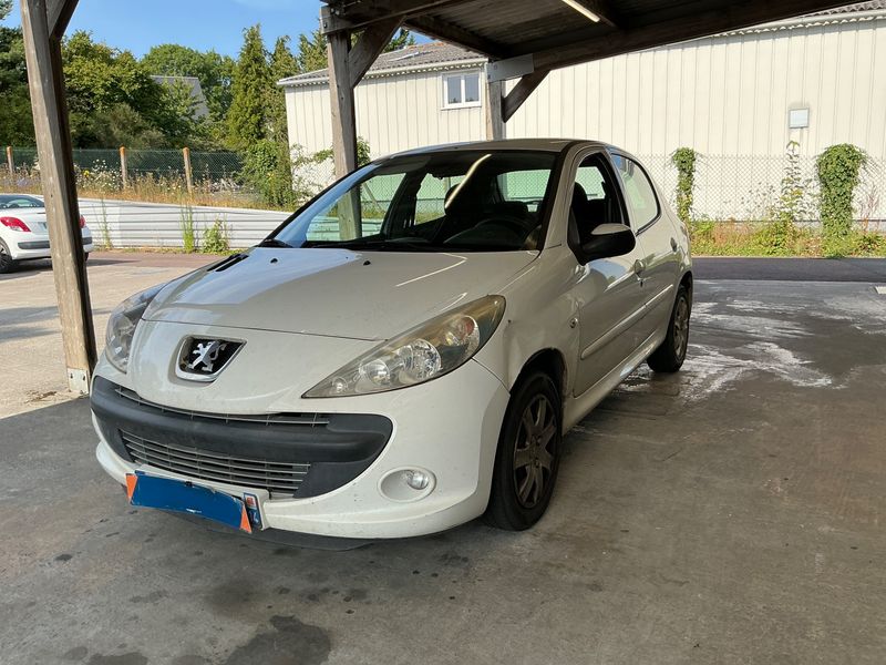 Peugeot 206+ 1.4 — 1/8