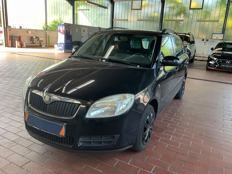 Skoda Fabia 1.4 — 1/8
