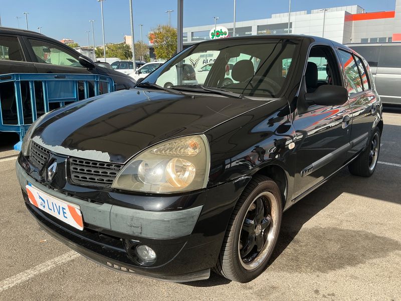 Renault Clio 1.4 — фото 1