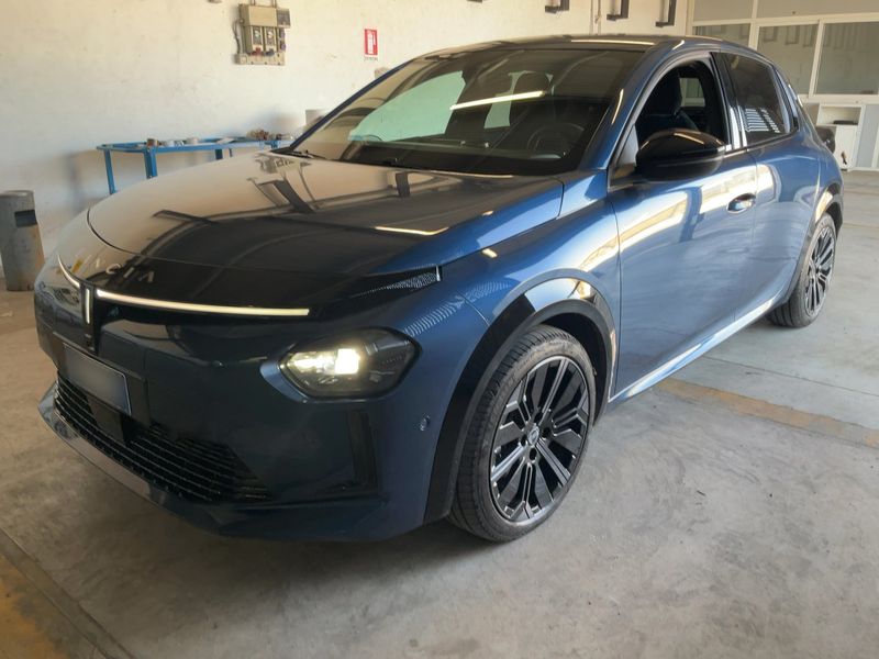 Lancia Ypsilon electric drive 115 kW — 1/8
