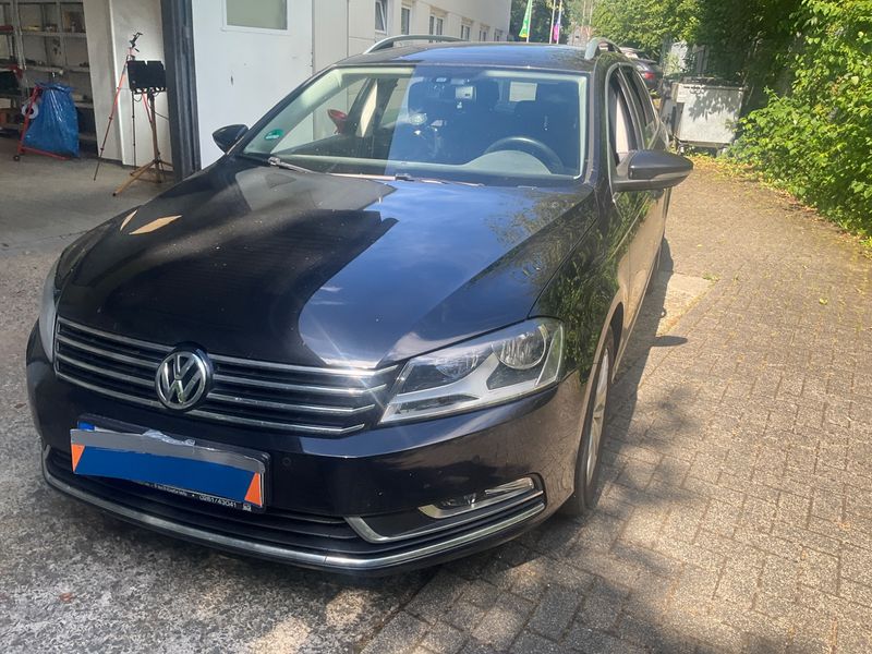 Volkswagen Passat 2.0 TDI — 1/8