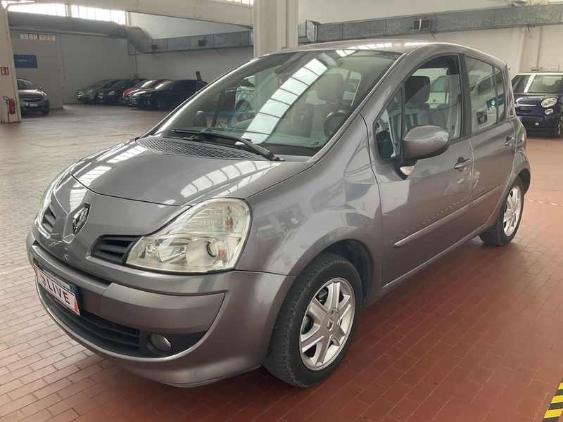 Renault Modus 1.2 — 1/8