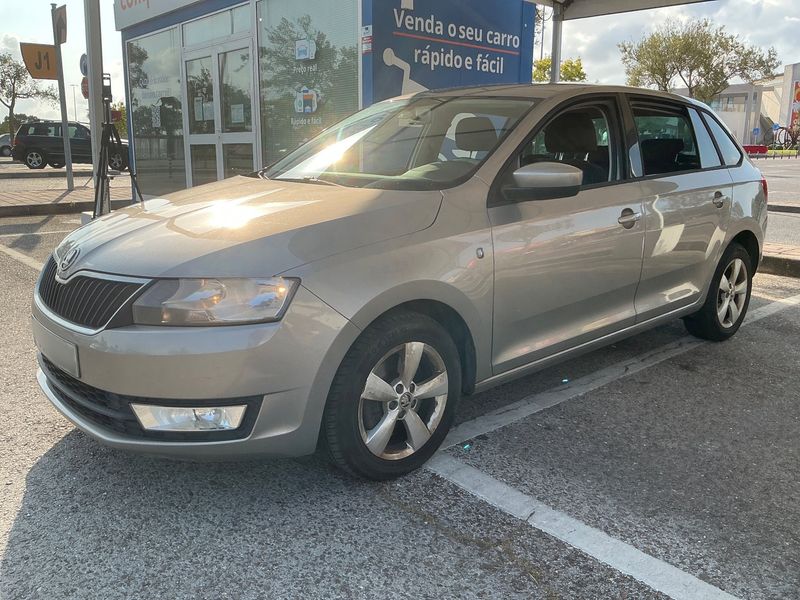 Skoda Rapid Spaceback 1.6 TDI — 1/8