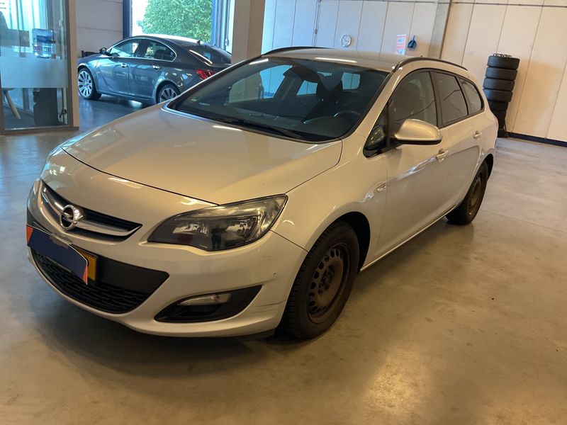 Opel Astra 1.6 CDTI DPF — 1/8