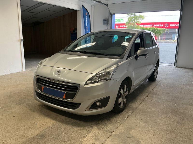 Peugeot 5008 1.6 e-HDi — 1/8