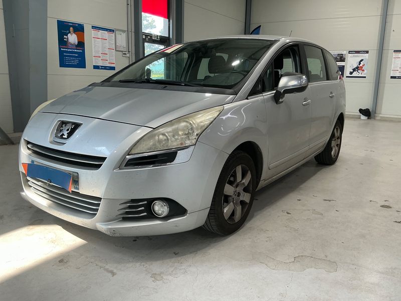Peugeot 5008 1.6 HDi — 1/8