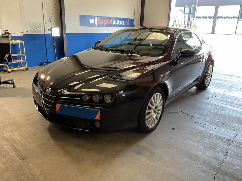 Alfa Romeo Alfa Brera 2.2 JTS — 1/8