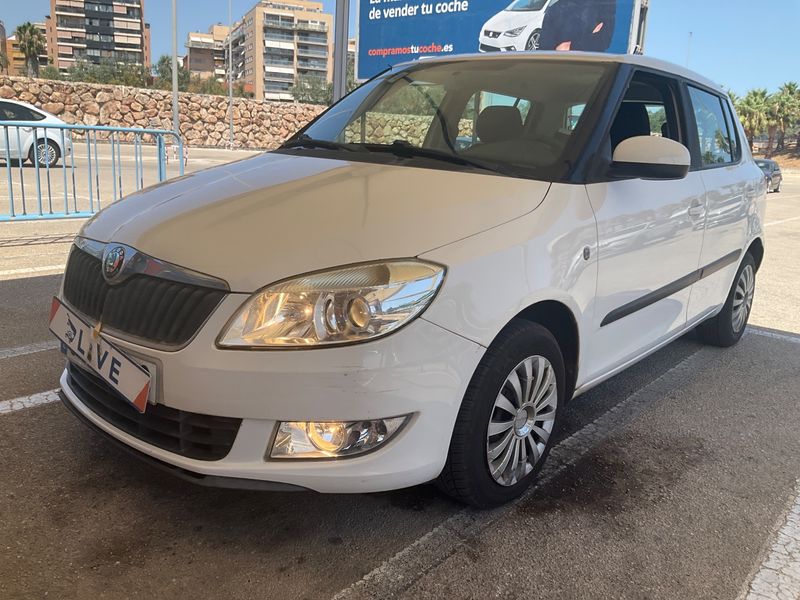 Skoda Fabia 1.2 — 1/8