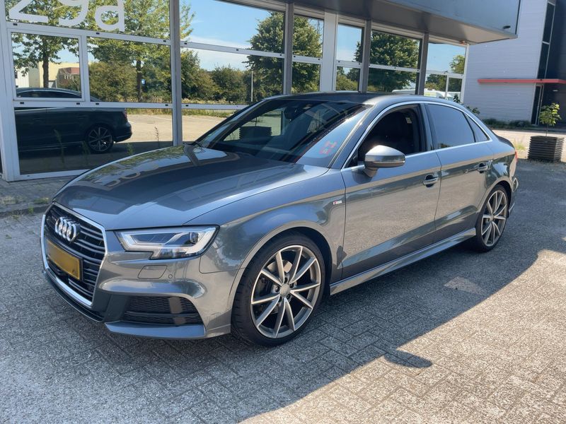 Audi A3 Limousine 2.0 TDI — фото 1