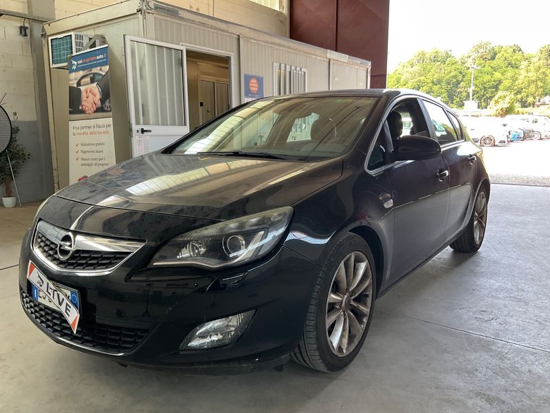 Opel Astra 1.7 CDTI — 1/8