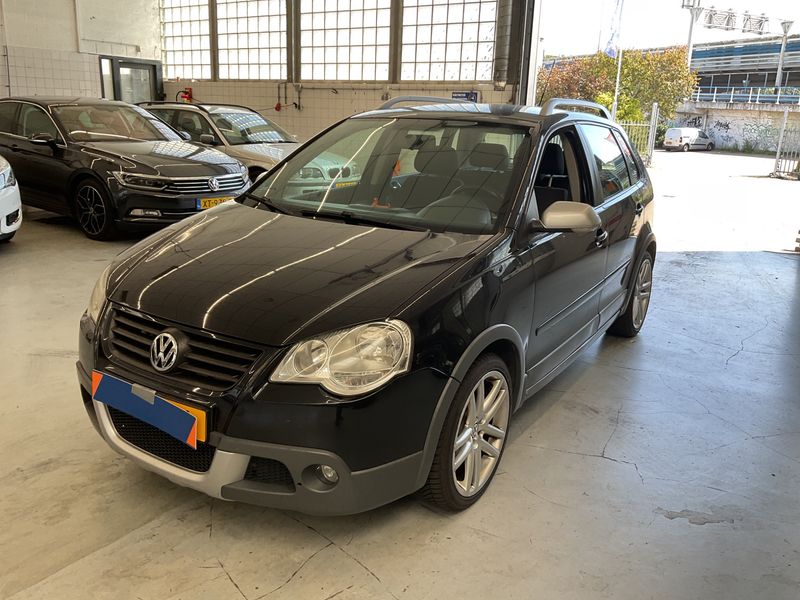 Volkswagen Polo 1.4 — 1/8